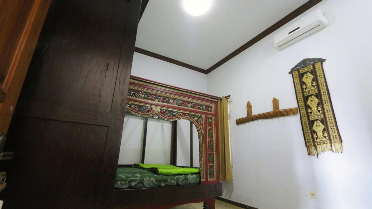 Alista Hotel Bondowoso ภายนอก รูปภาพ