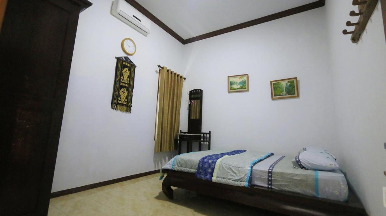 Alista Hotel Bondowoso ภายนอก รูปภาพ