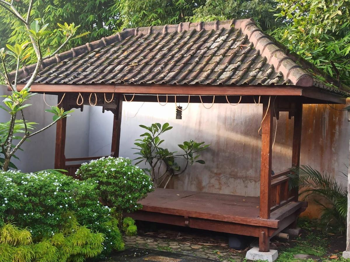Alista Hotel Bondowoso ภายนอก รูปภาพ
