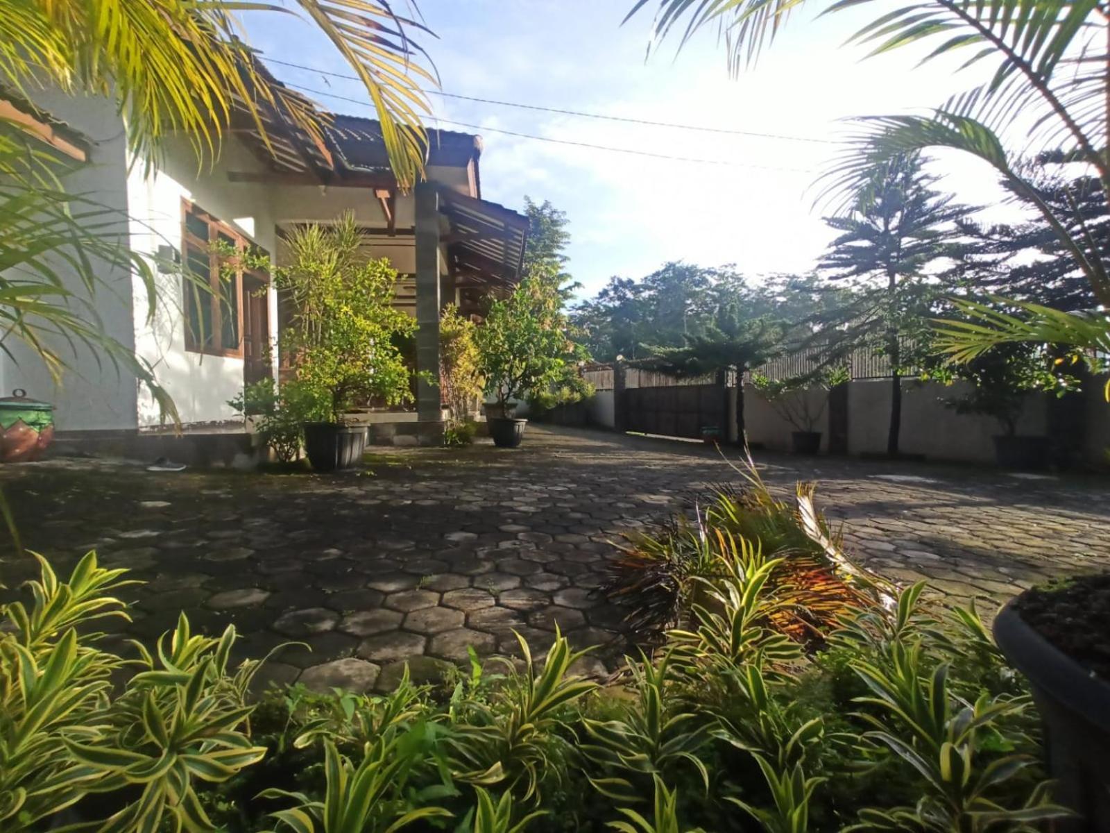 Alista Hotel Bondowoso ภายนอก รูปภาพ
